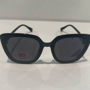 NWT Juicy Couture goldtone rimmed handle sunglasses with 100% UV protection.